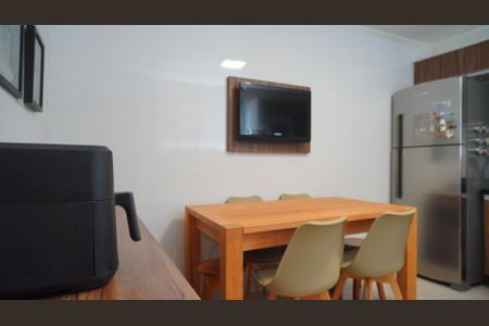 Casa à venda com 90m², 3 quartos e 2 vagasCozinha 