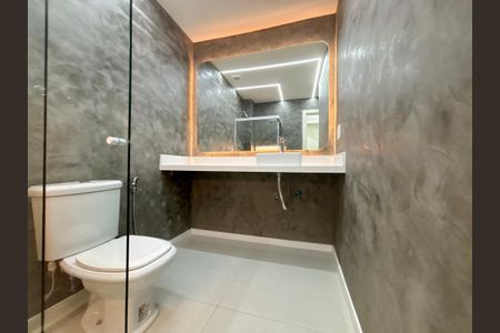 Apartamento à venda com 120m², 3 quartos e sem vagaBanheiro social