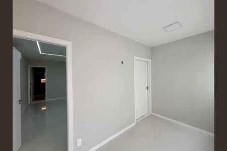 Apartamento à venda com 120m², 3 quartos e sem vagaVaranda Quarto 2