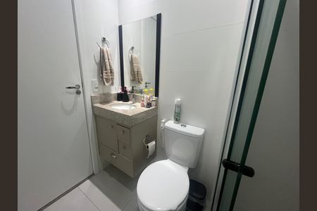 Apartamento para alugar com 62m², 2 quartos e 2 vagas Apartamento para alugar com 62m², 2 quartos e 2 vagasBanheiro