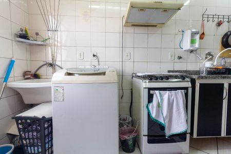 Apartamento para alugar com 60m², 2 quartos e 1 vaga Apartamento para alugar com 60m², 2 quartos e 1 vagaCozinha e Área de Serviço