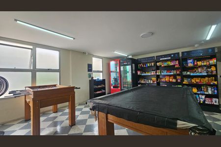 Apartamento para alugar com 60m², 2 quartos e 1 vaga Apartamento para alugar com 60m², 2 quartos e 1 vagaÁrea comum - Salão de jogos e mercadinho