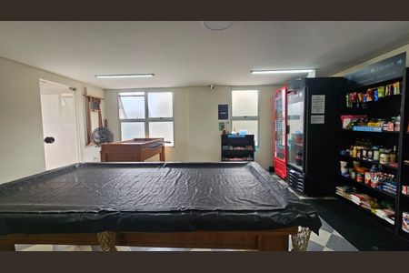 Apartamento para alugar com 60m², 2 quartos e 1 vaga Apartamento para alugar com 60m², 2 quartos e 1 vagaÁrea comum - Salão de jogos e mercadinho