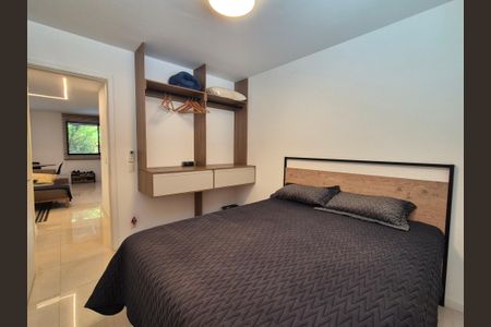 Apartamento à venda com 191m², 3 quartos e 2 vagasQuarto 2