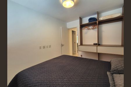 Apartamento à venda com 191m², 3 quartos e 2 vagasQuarto 2