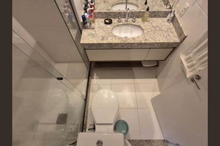 Apartamento à venda com 191m², 3 quartos e 2 vagasBanheiro 