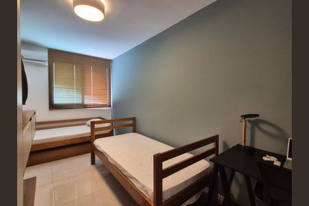 Apartamento à venda com 191m², 3 quartos e 2 vagasQuarto 