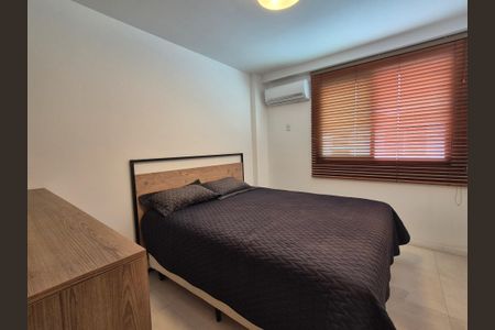 Apartamento à venda com 191m², 3 quartos e 2 vagasQuarto 2