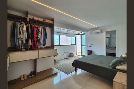 Apartamento à venda com 191m², 3 quartos e 2 vagasSuíte 