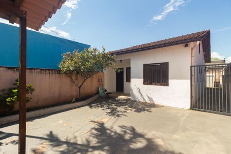 Casa para alugar com 83m², 2 quartos e 2 vagasQuintal