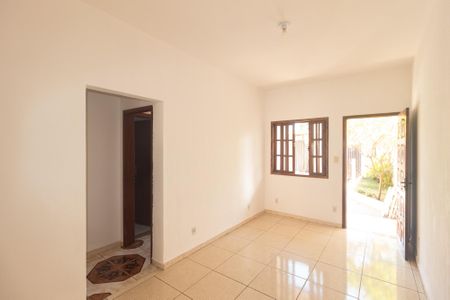 Sala de casa para alugar com 2 quartos, 83m² em Guaratiba, Rio de Janeiro