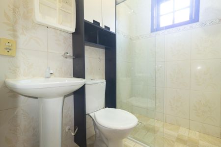 Casa para alugar com 83m², 2 quartos e 2 vagasBanheiro Social