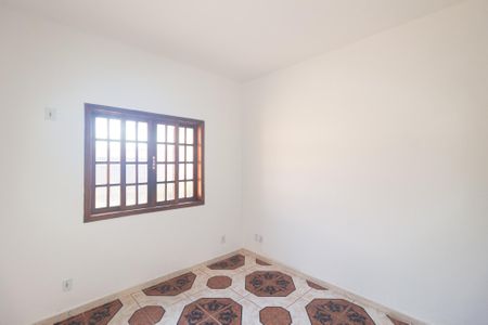 Casa para alugar com 83m², 2 quartos e 2 vagasSuíte