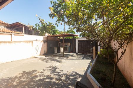 Casa para alugar com 83m², 2 quartos e 2 vagasQuintal