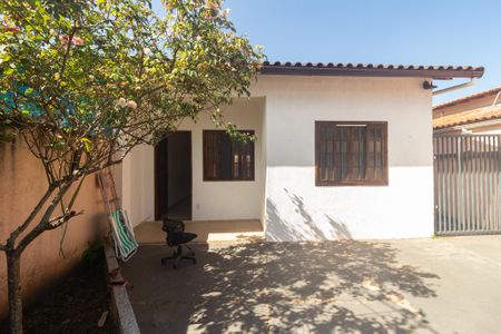 Casa para alugar com 83m², 2 quartos e 2 vagasQuintal