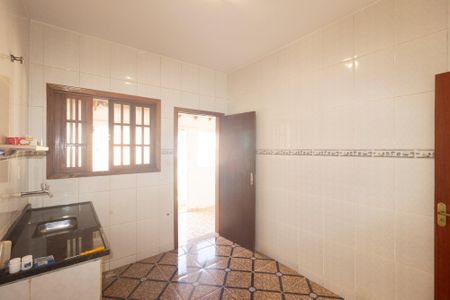 Casa para alugar com 83m², 2 quartos e 2 vagasCozinha