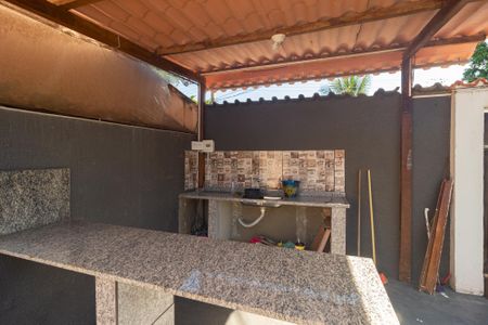 Casa para alugar com 83m², 2 quartos e 2 vagasQuintal