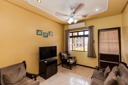 Sala de casa à venda com 3 quartos, 120m² em Vila Joao Pessoa, Porto Alegre