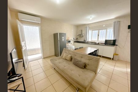 Casa para alugar com 65m², 2 quartos e 1 vagaSala de TV