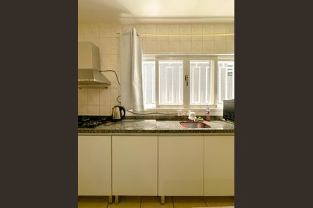 Casa para alugar com 65m², 2 quartos e 1 vagaCozinha