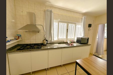 Casa para alugar com 65m², 2 quartos e 1 vagaCozinha