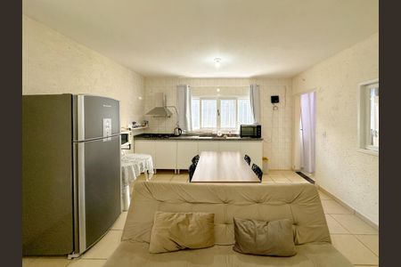 Casa para alugar com 65m², 2 quartos e 1 vagaSala de TV