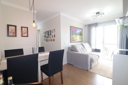 Sala de apartamento à venda com 2 quartos, 50m² em Vila Alzira, Santo André