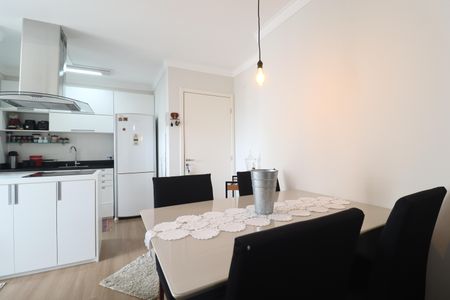 Sala de apartamento à venda com 2 quartos, 50m² em Vila Alzira, Santo André