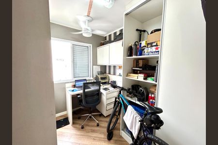 Apartamento à venda com 75m², 3 quartos e 2 vagasQuarto 2