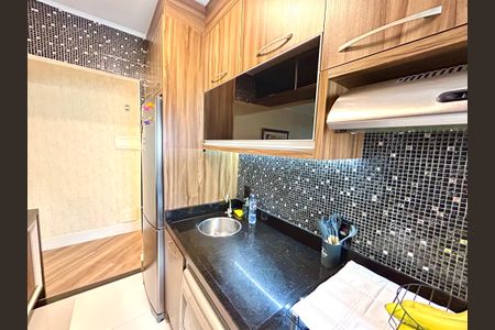 Apartamento à venda com 75m², 3 quartos e 2 vagasCozinha 