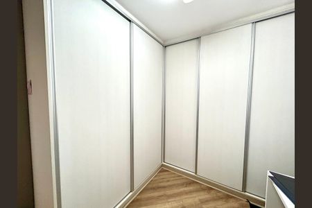 Apartamento à venda com 75m², 3 quartos e 2 vagasQuarto 1