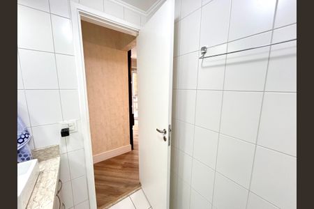 Apartamento à venda com 75m², 3 quartos e 2 vagasBanheiro 1