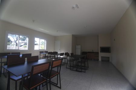 Apartamento à venda com 55m², 2 quartos e 1 vaga Apartamento à venda com 55m², 2 quartos e 1 vagaÁrea comum - Salão de festas