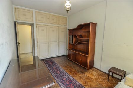 Apartamento à venda com 210m², 4 quartos e 2 vagas Apartamento à venda com 210m², 4 quartos e 2 vagasQuarto 2