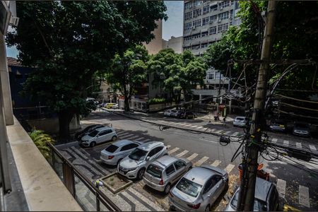 Apartamento à venda com 210m², 4 quartos e 2 vagas Apartamento à venda com 210m², 4 quartos e 2 vagasSala