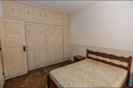 Apartamento à venda com 210m², 4 quartos e 2 vagas Apartamento à venda com 210m², 4 quartos e 2 vagasSuíte