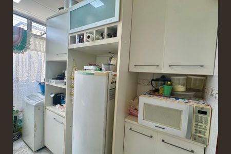 Apartamento à venda com 62m², 2 quartos e 1 vagaCozinha