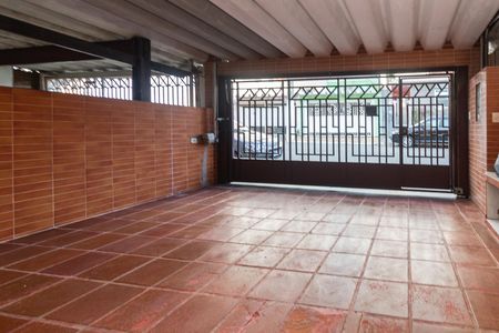 Casa à venda com 130m², 2 quartos e 2 vagas Casa à venda com 130m², 2 quartos e 2 vagasGaragem