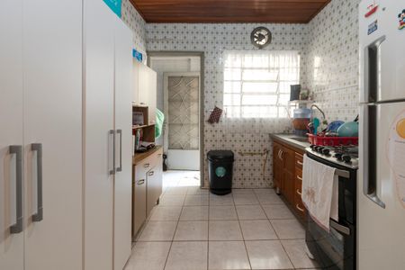 Casa à venda com 130m², 2 quartos e 2 vagasCozinha