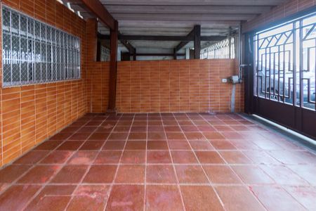 Casa à venda com 130m², 2 quartos e 2 vagas Casa à venda com 130m², 2 quartos e 2 vagasGaragem