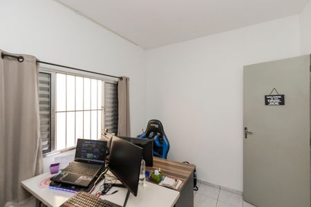 Casa à venda com 130m², 2 quartos e 2 vagasQuarto 2