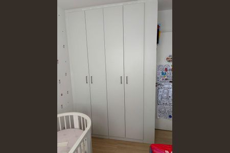 Quarto de apartamento à venda com 2 quartos, 50m² em Jardim Roberto, Osasco