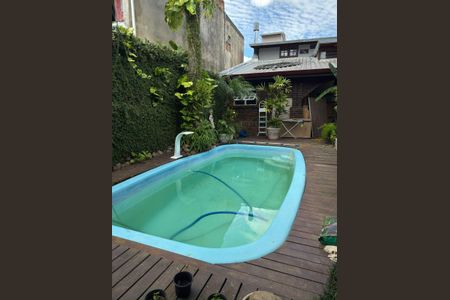 Casa à venda com 500m², 5 quartos e 3 vagas Casa à venda com 500m², 5 quartos e 3 vagasÁrea externa