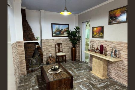 Casa à venda com 500m², 5 quartos e 3 vagas Casa à venda com 500m², 5 quartos e 3 vagasSala