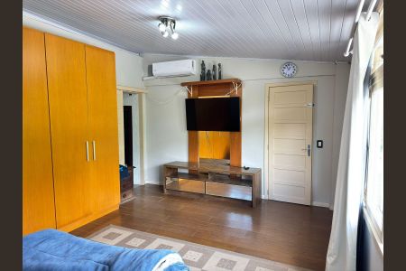 Casa à venda com 500m², 5 quartos e 3 vagas Casa à venda com 500m², 5 quartos e 3 vagasQuarto