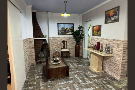 Casa à venda com 500m², 5 quartos e 3 vagas Casa à venda com 500m², 5 quartos e 3 vagasSala