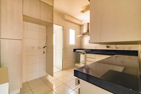 Apartamento para alugar com 116m², 3 quartos e 3 vagas
