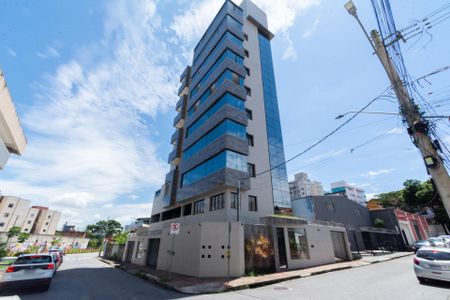 Apartamento à venda com 135m², 3 quartos e 3 vagas Apartamento à venda com 135m², 3 quartos e 3 vagasFachada