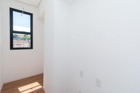 Apartamento à venda com 135m², 3 quartos e 3 vagas Apartamento à venda com 135m², 3 quartos e 3 vagasEscritório