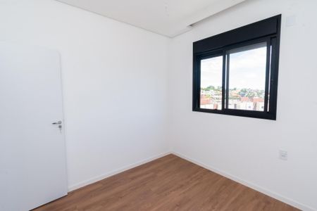 Apartamento à venda com 135m², 3 quartos e 3 vagas Apartamento à venda com 135m², 3 quartos e 3 vagasQuarto 2 - Semi Suíte